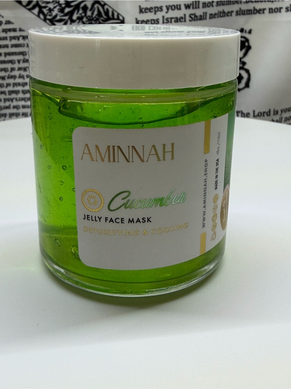 NWT Aminnah Cucumber Jelly Face Mask